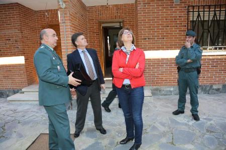 Imagen El Presidente de la Diputación y la Subdelegada del Gobierno visitan las obras efectuadas por las dos administraciones en el acuartelamiento de Coca